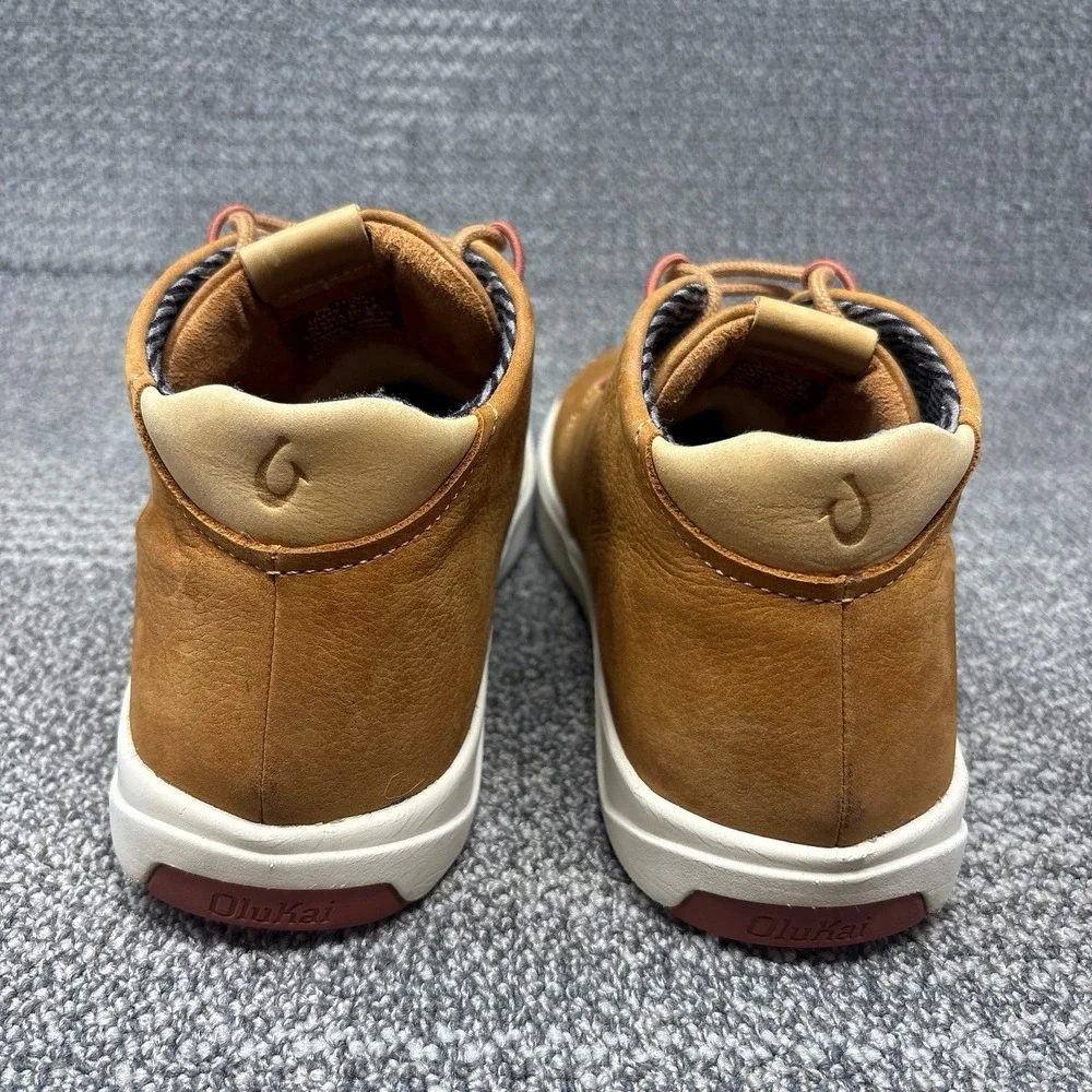 OluKai Men's Size 10 Nana Hele Natural Tan Suede Leather Chukka Boots 10449-8787